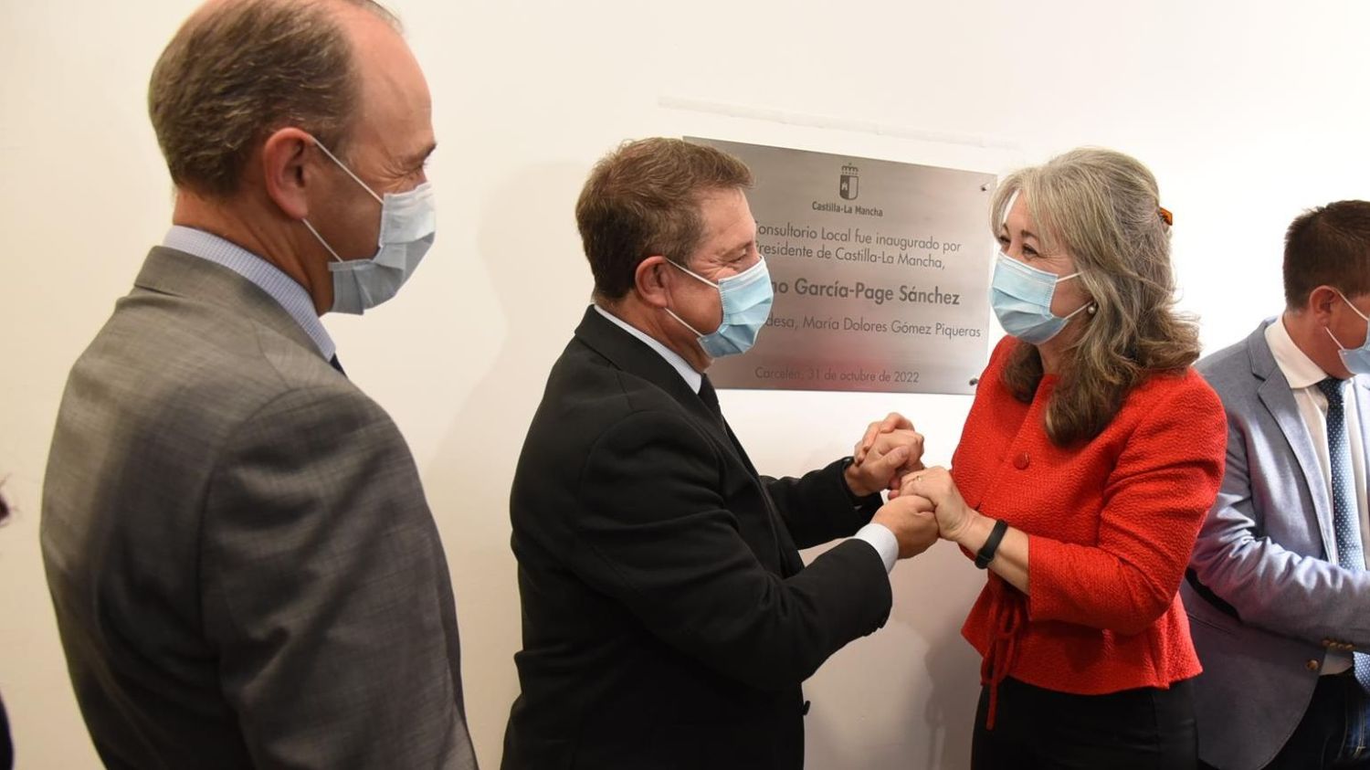 El presidente de Castilla-La Mancha, Emiliano García-Page, ha inaugurado el Edificio Multiusos de Carcelén.