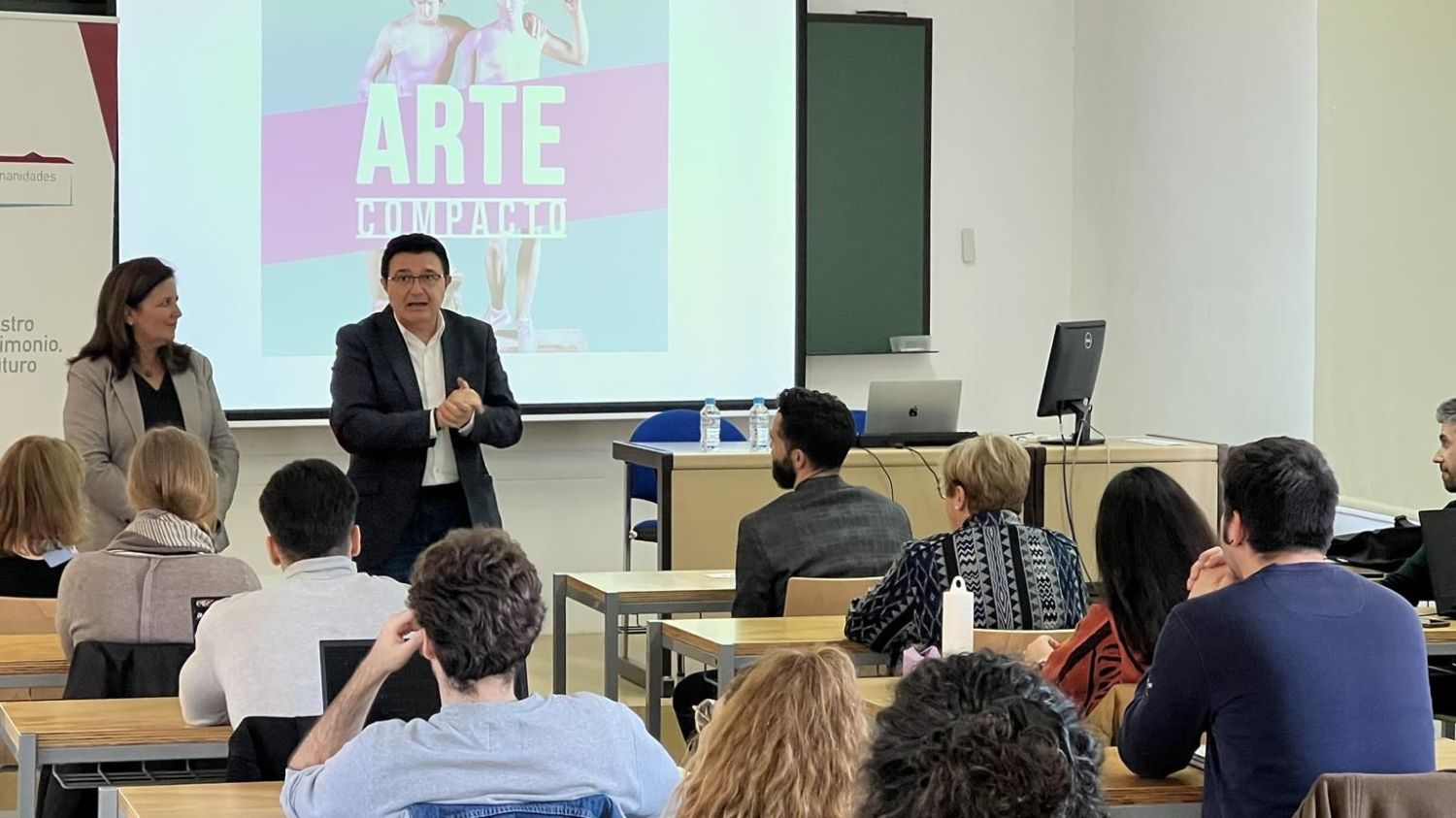 El concejal de Educación, Cultura y Patrimonio Histórico, Teo García, en la inauguración del III Foro de Patrimonio de la Facultad de Humanidades.