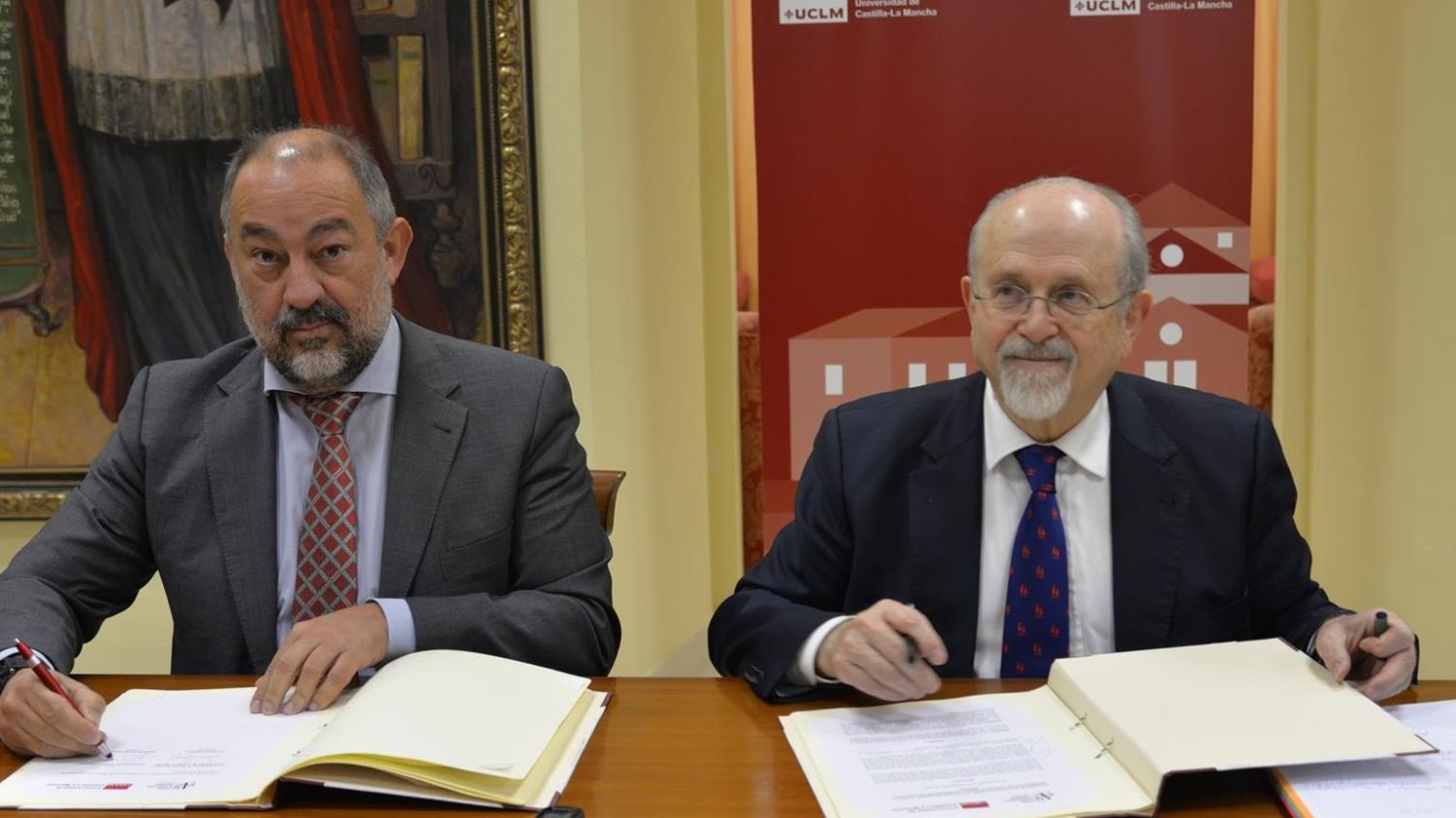 La Universidad de Castilla-La Mancha (UCLM) y la Academia de Ciencias Sociales y Humanidades de Castilla-La Mancha.