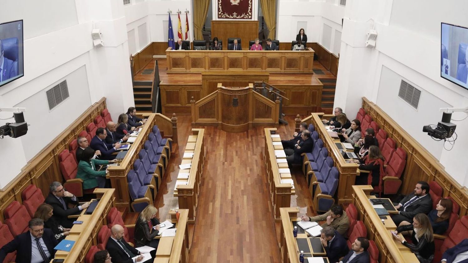 Pleno en las Cortes de Castilla-La Mancha.