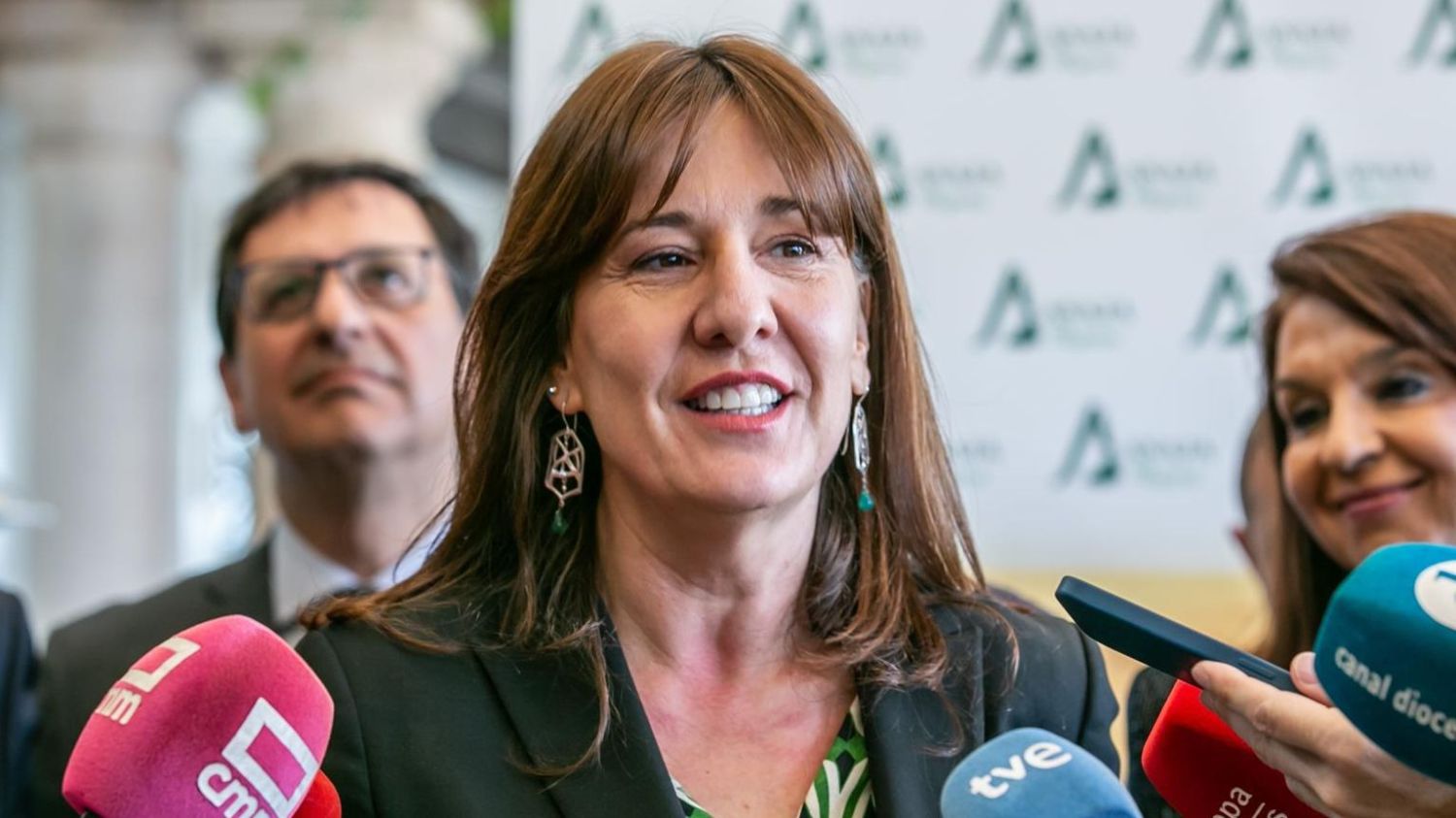 La consejera de Igualdad y portavoz del Gobierno regional, Blanca Fernández, asiste a la clausura del Encuentro de Mujeres del Medio Rural 