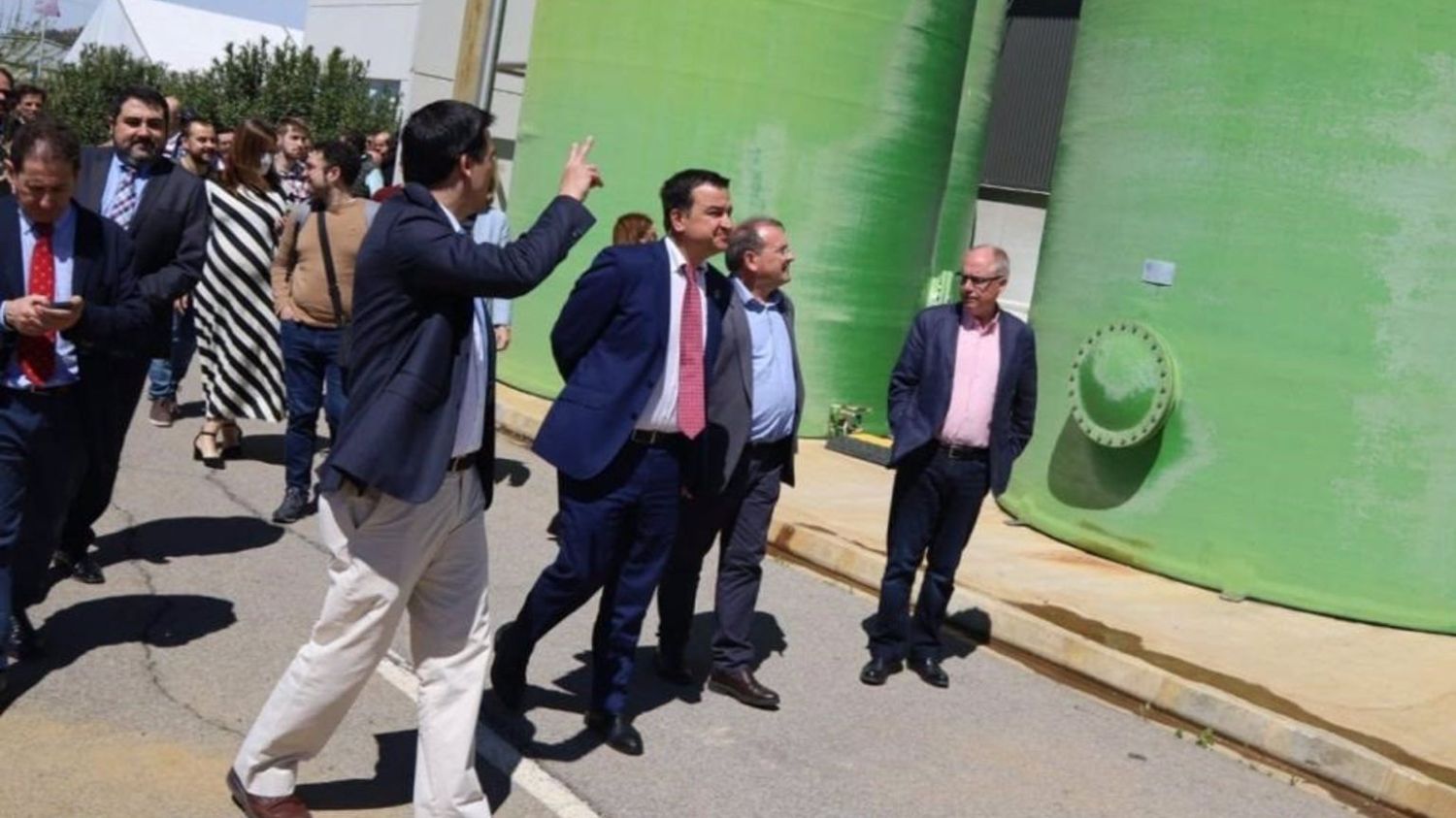 El consejero de Agricultura, Francisco Martínez Arroyo, ha asistido a la clausura de un taller sobre aprovechamiento de subproductos agroalimentarios.