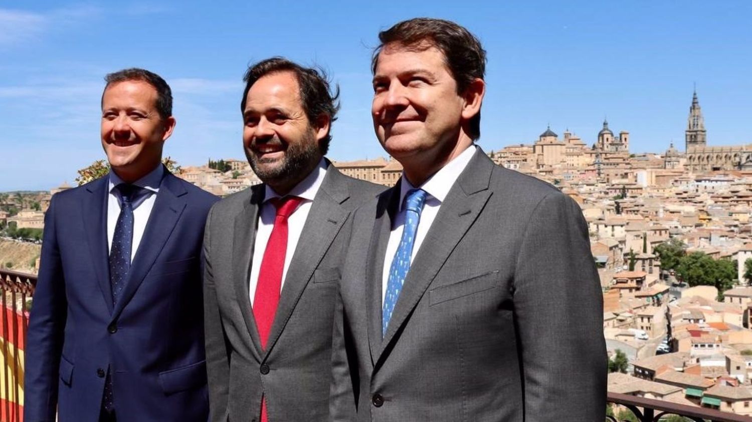 El presidente del PP de Castilla-La Mancha, Paco Núñez, con el presidente de Castilla y León, Alfonso Fernández Mañueco